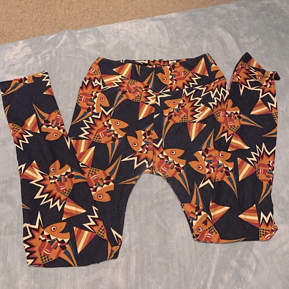 Navy blue fish soft leggings